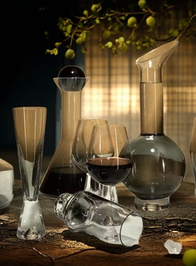 BB家生活馆英國Tom Dixon TANK黑色渐变系列 壶型醒酒器 酒具酒杯