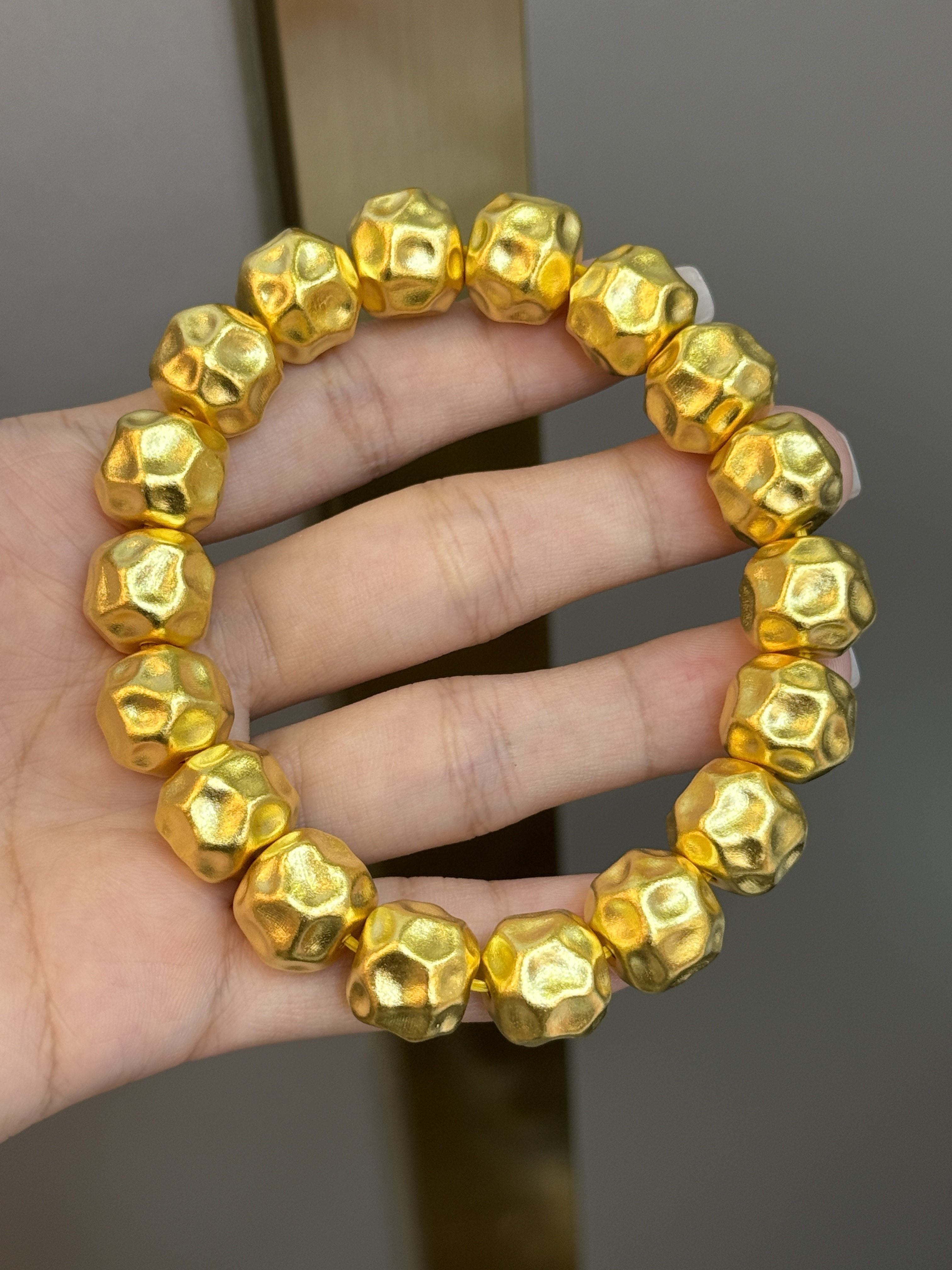 足金黄金锤纹手链送女友礼物