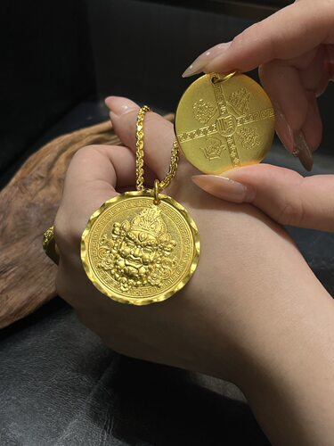 足金黄金招财进宝黄财神吊坠送女友礼物