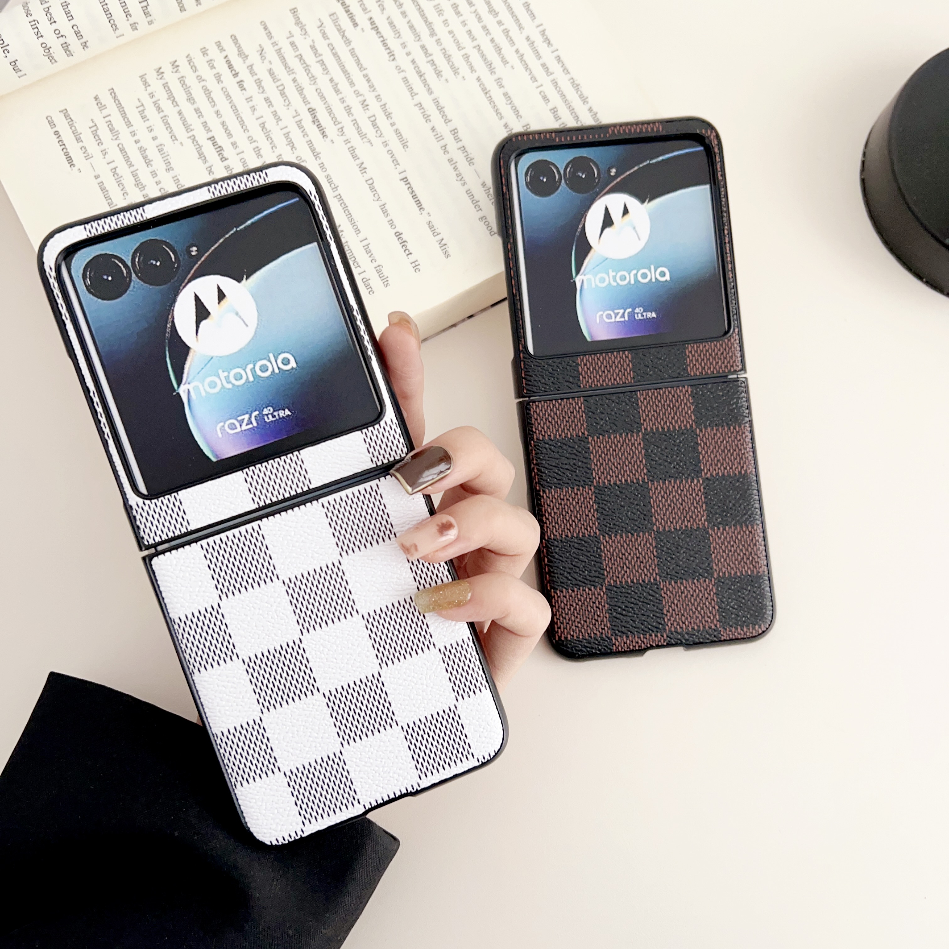 适用摩托罗拉Razr40 Ultra手机壳潮牌格纹棋盘Motorolarazr2023保护套折叠屏防摔新款保护壳全包防摔外壳