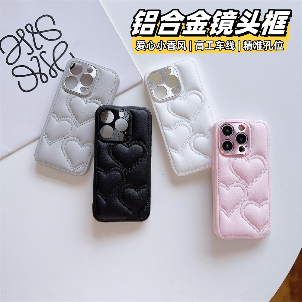 适用苹果16promax手机壳新款iPhone15pro小香风爱心皮质14pro金属镜头全包保护壳16plus高级感5g奢华女款防摔