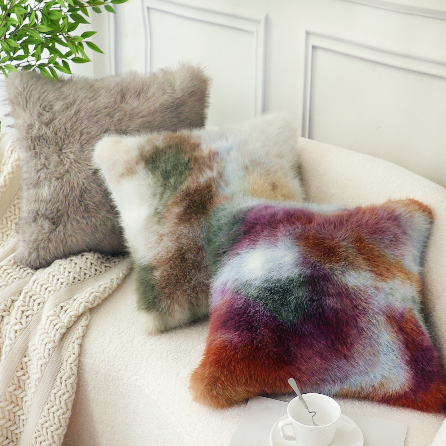 奶油风超柔短毛绒抱枕高级感沙发靠垫毛毛腰枕可拆卸枕芯仿狐狸毛