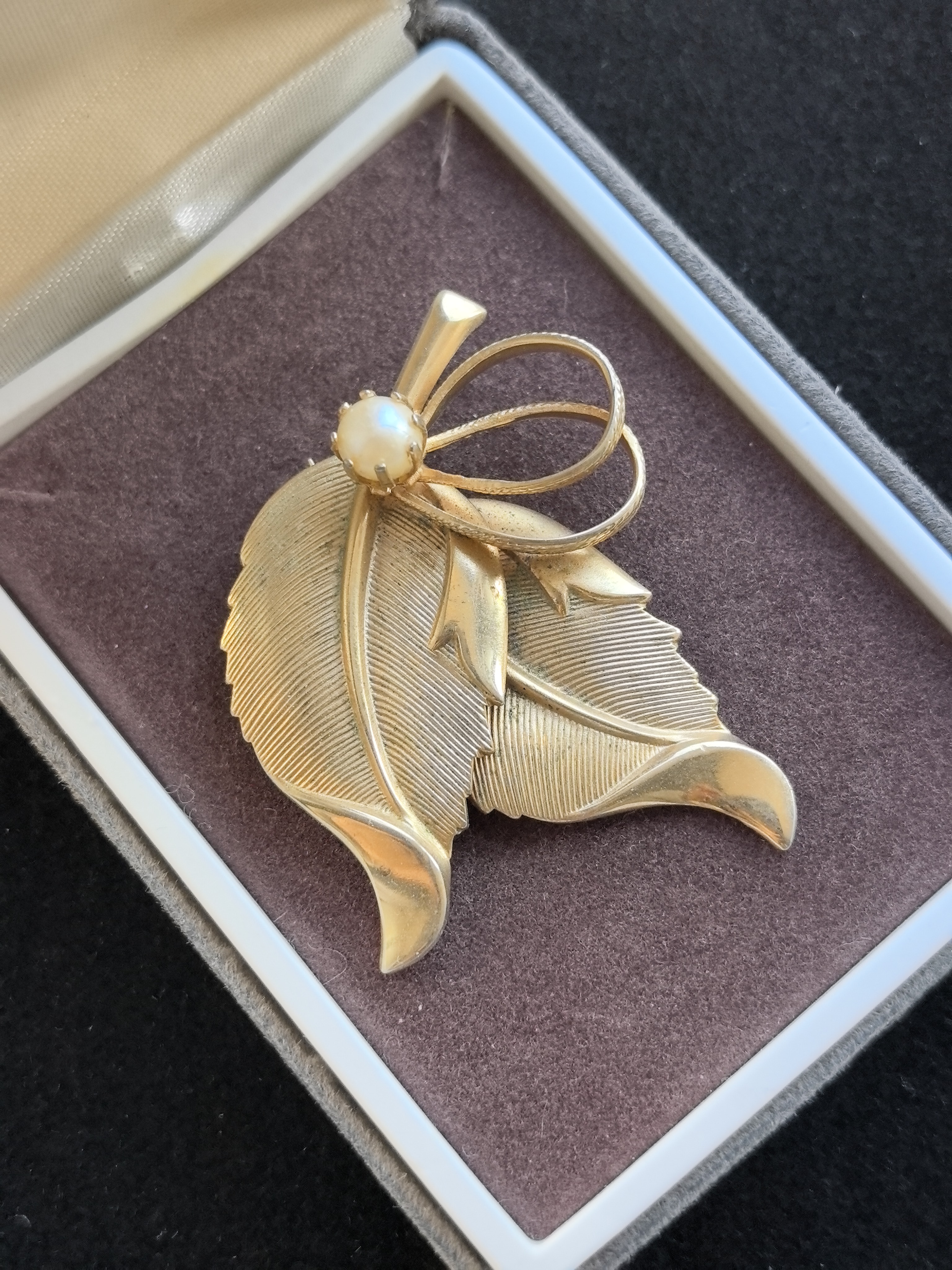 中古vintage复古素金仿珠叶子胸针孤品