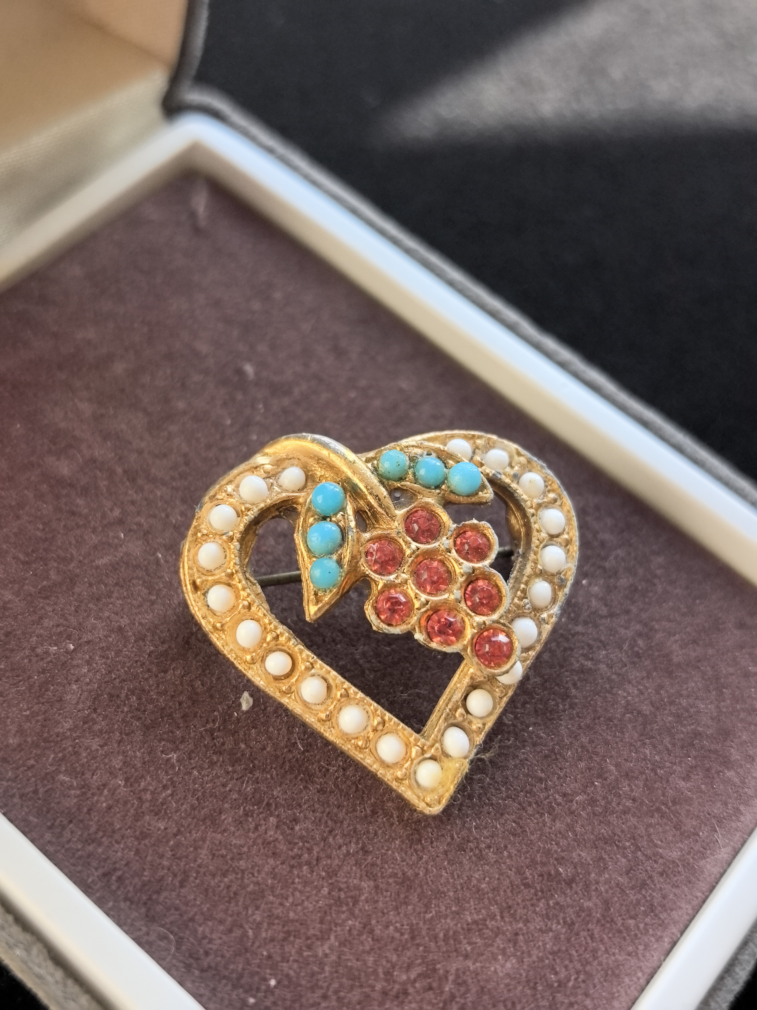 中古莱茵石彩宝素金心形胸针心形胸针
