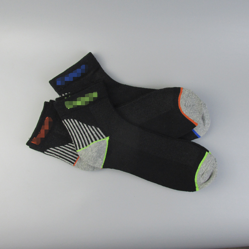 外贸单男袜毛巾底运动袜纯棉短筒袜子透气网面中短筒男士毛圈底袜