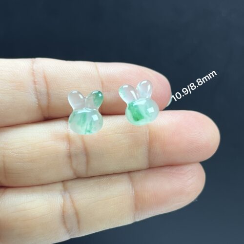 天然玉石耳环高冰飘翠绿非洲翠玉兔兔耳钉 耳饰时尚简约 石英质玉