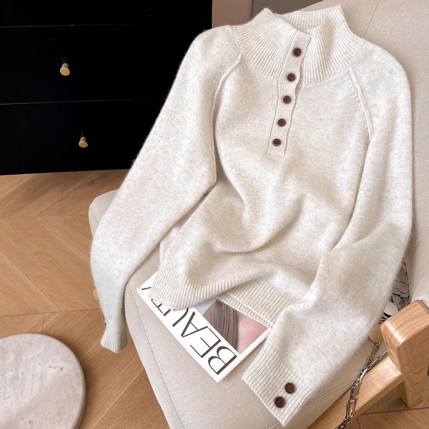 纯色排扣半高领毛衣女款2025年新款冬季慵懒高级感羊毛针织衫上衣,女装/女士精品,毛衣,淘宝优惠券,粉丝福利购,淘宝优惠卷