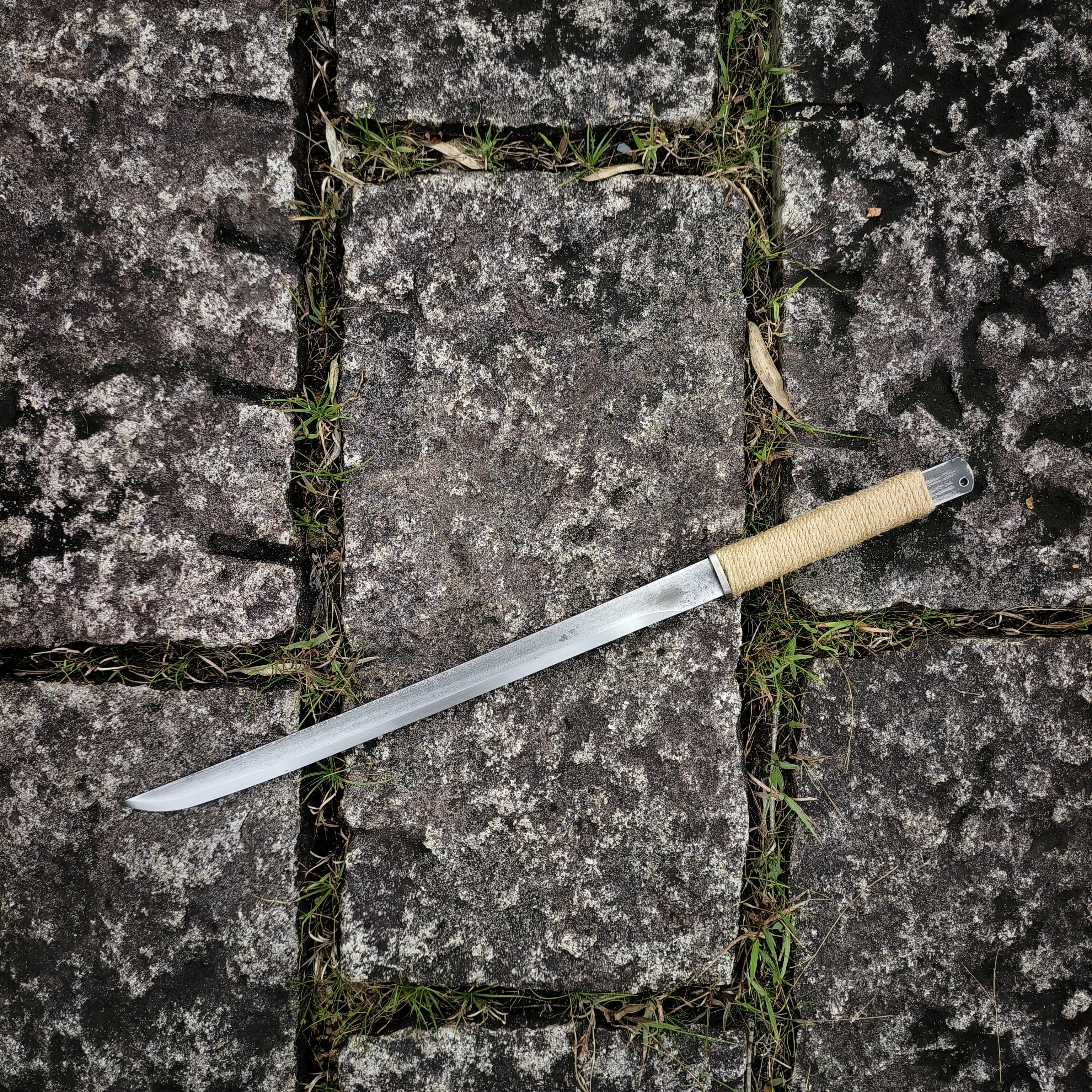 龙泉唐横刀车载防身武器短刀一体锰钢刀剑户外野营轻便登山未开刃图片