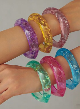 跨境爆款夏日清新冰透细闪手镯不规则方形树脂手环多巴胺时尚手圈