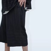 STREAMLET.CHEN 定量发售 顺滑错位拼接垂感廓形宽松六分裤