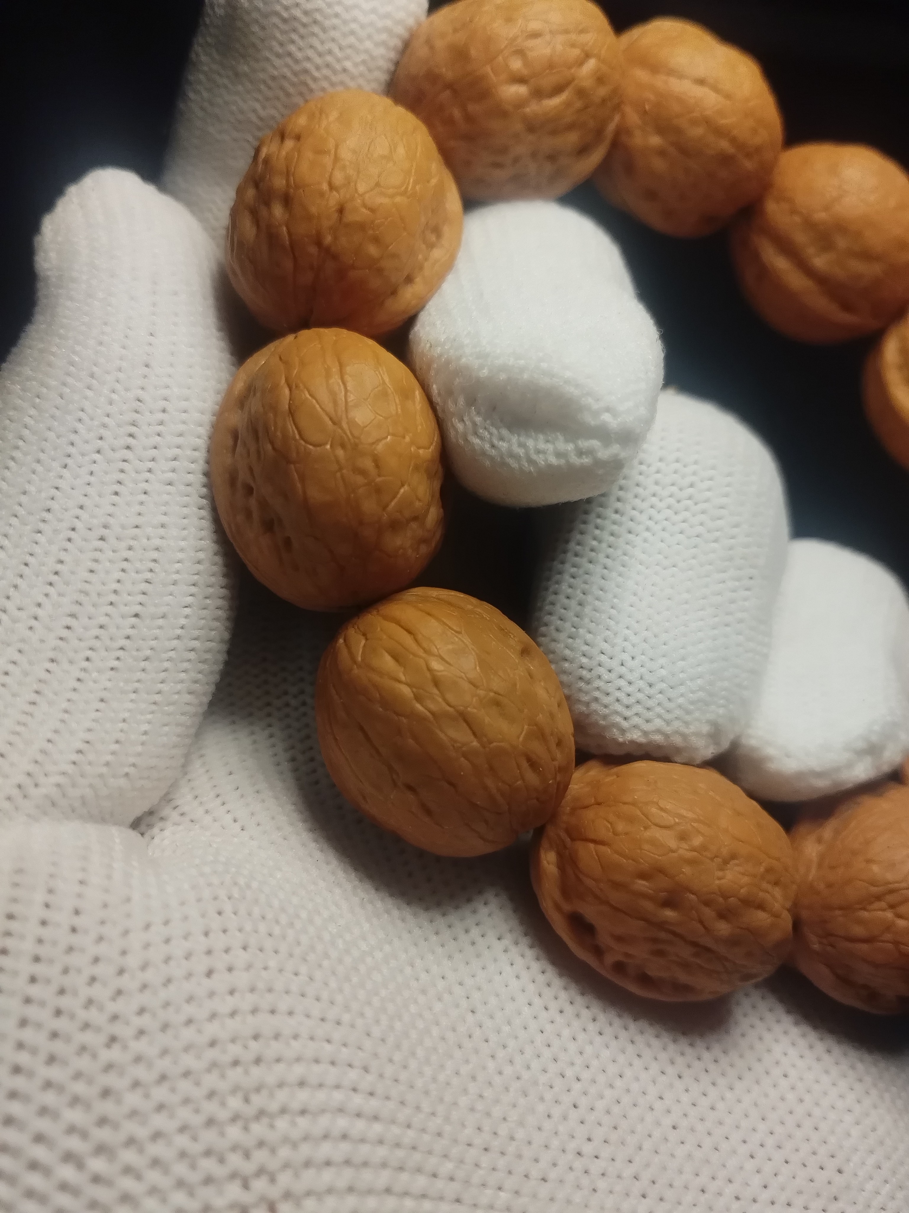 2.0云南野生蛇皮小金豆铁核桃手串，皮质好易上色！文玩核桃串