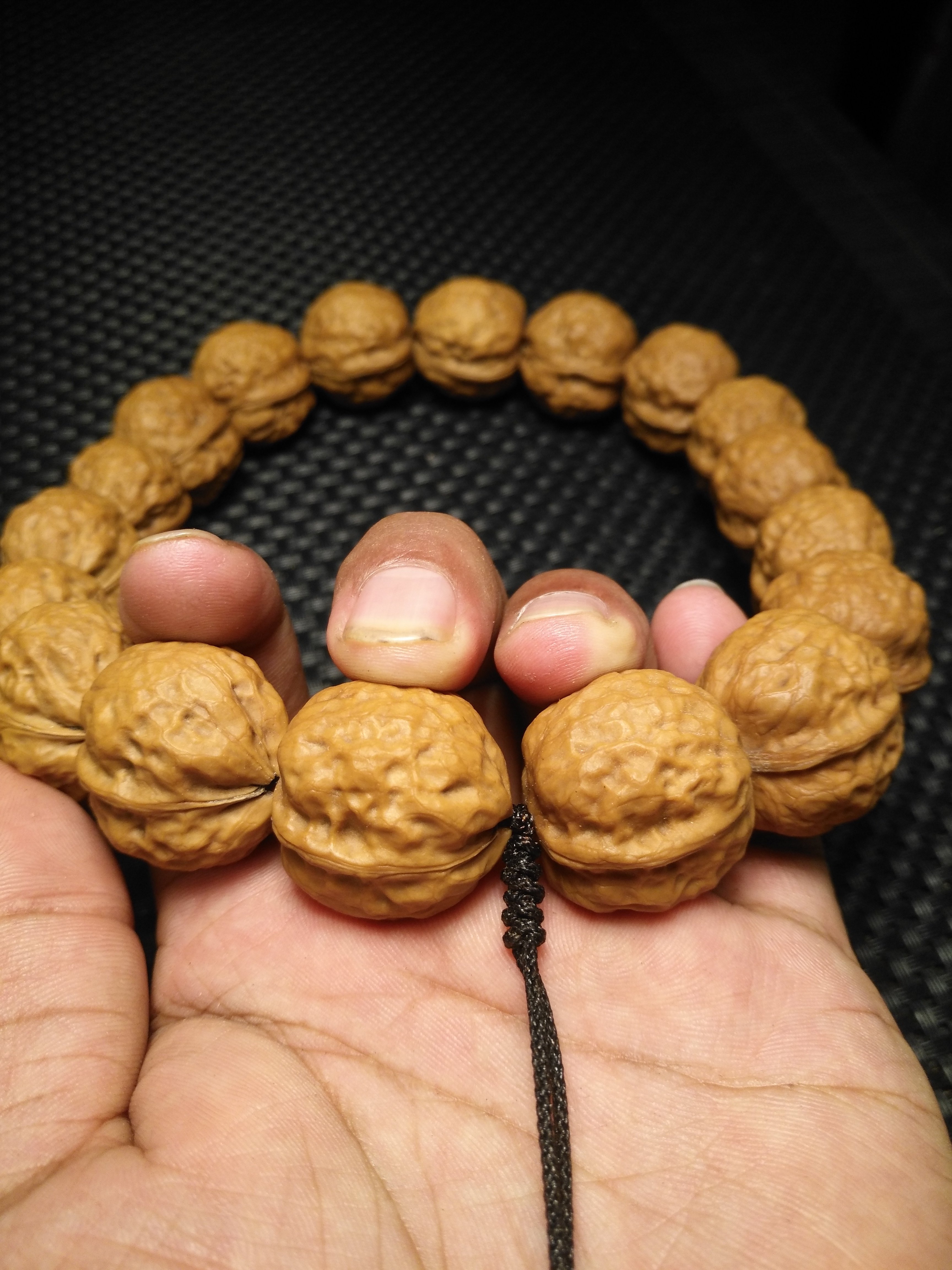 福利 3.0尺奶油方砖元宝铁核桃手串手持，皮质好油性大，18颗