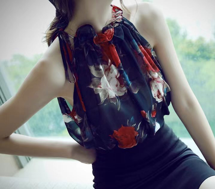 挂脖小背心碎花雪纺衫女夏季女装韩版新款性感露肩无袖大码上衣潮