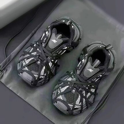 巴黎增高老爹鞋女2025秋冬款3XL蜘蛛绑带轻便厚底做旧运动鞋潮男
