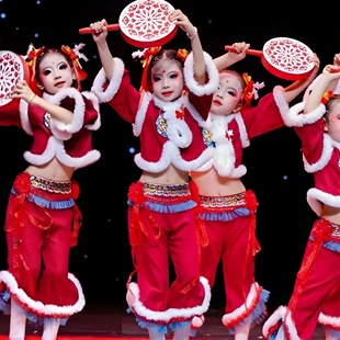 元旦儿童喜庆中国红表演服太平鼓元日梦娃舞蹈服男女童灯笼演出服