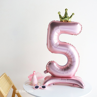 生日气球数字装 饰女孩粉色皇冠底座铝膜周岁场景布置氛围感道具