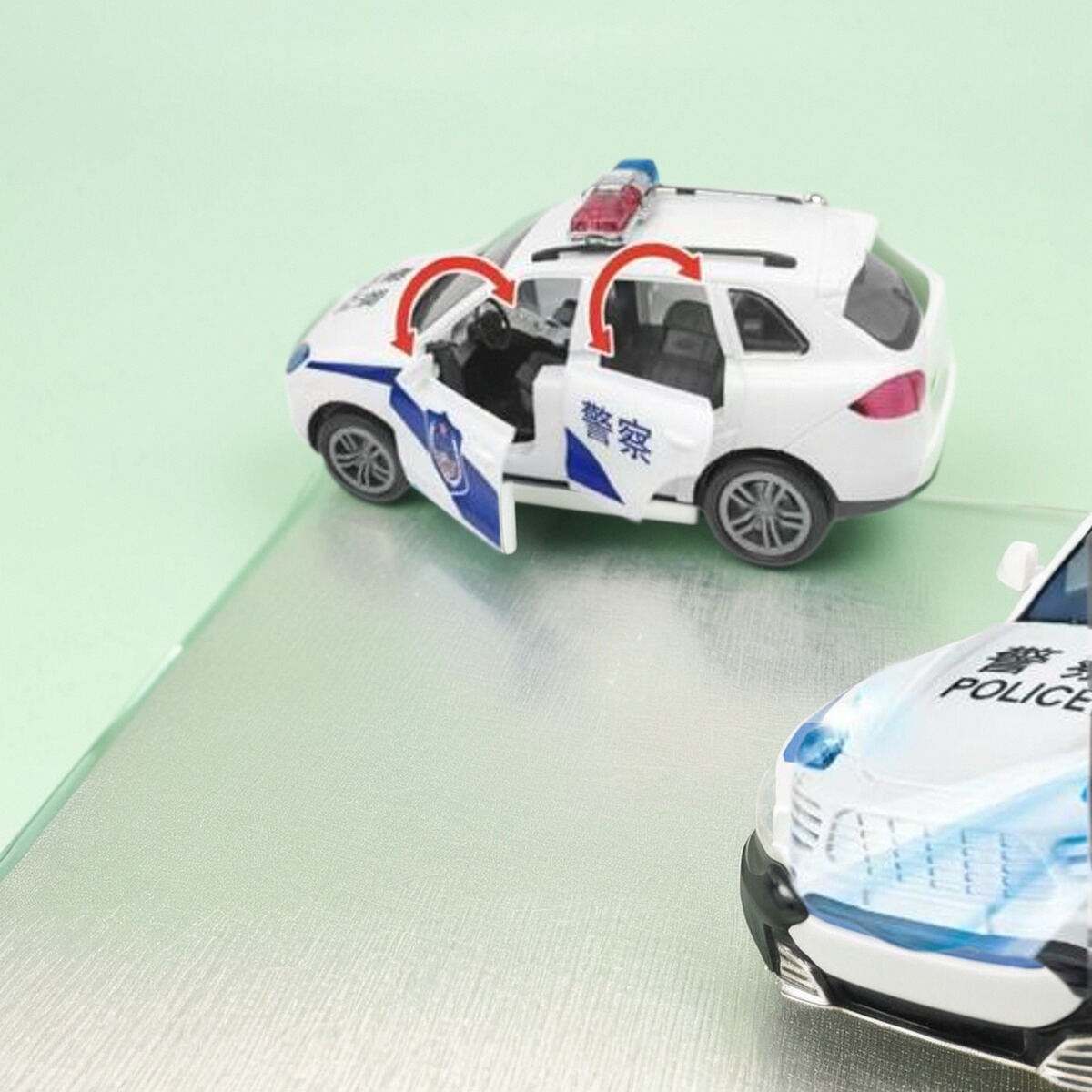 警车110音乐电动万向跑车自动开门儿童玩具电动万向挖机变形车人