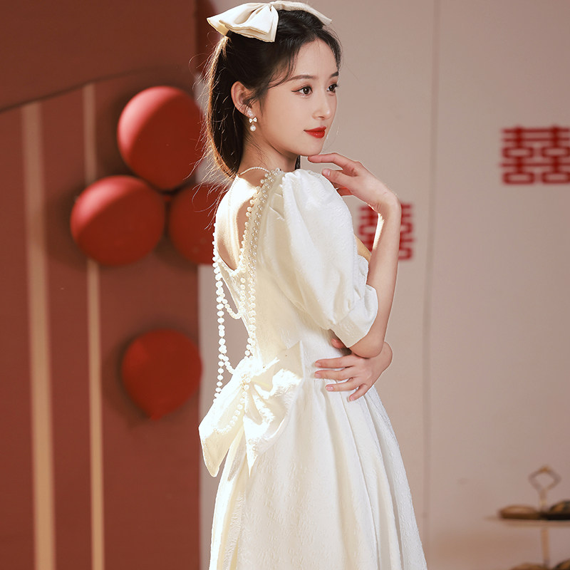 领证登记小礼服平时可穿初恋小白裙法式轻婚纱订婚连衣裙夏季露背