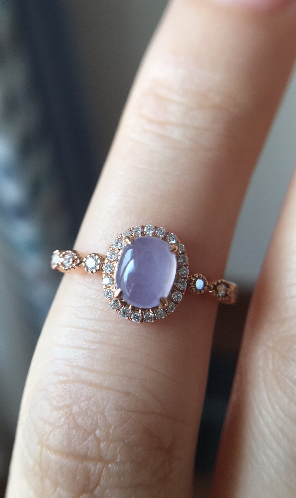 翡翠钻石戒指紫罗兰蛋面