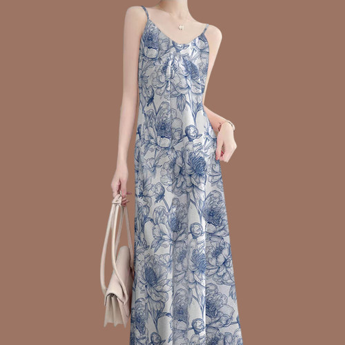 外穿印花百搭显瘦夏季高档女吊带2025内搭V领无袖宽松连衣裙遮肚