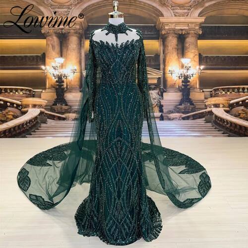 Emerald Green Dubai Evening Gown 2026 Customized Long Sleeve