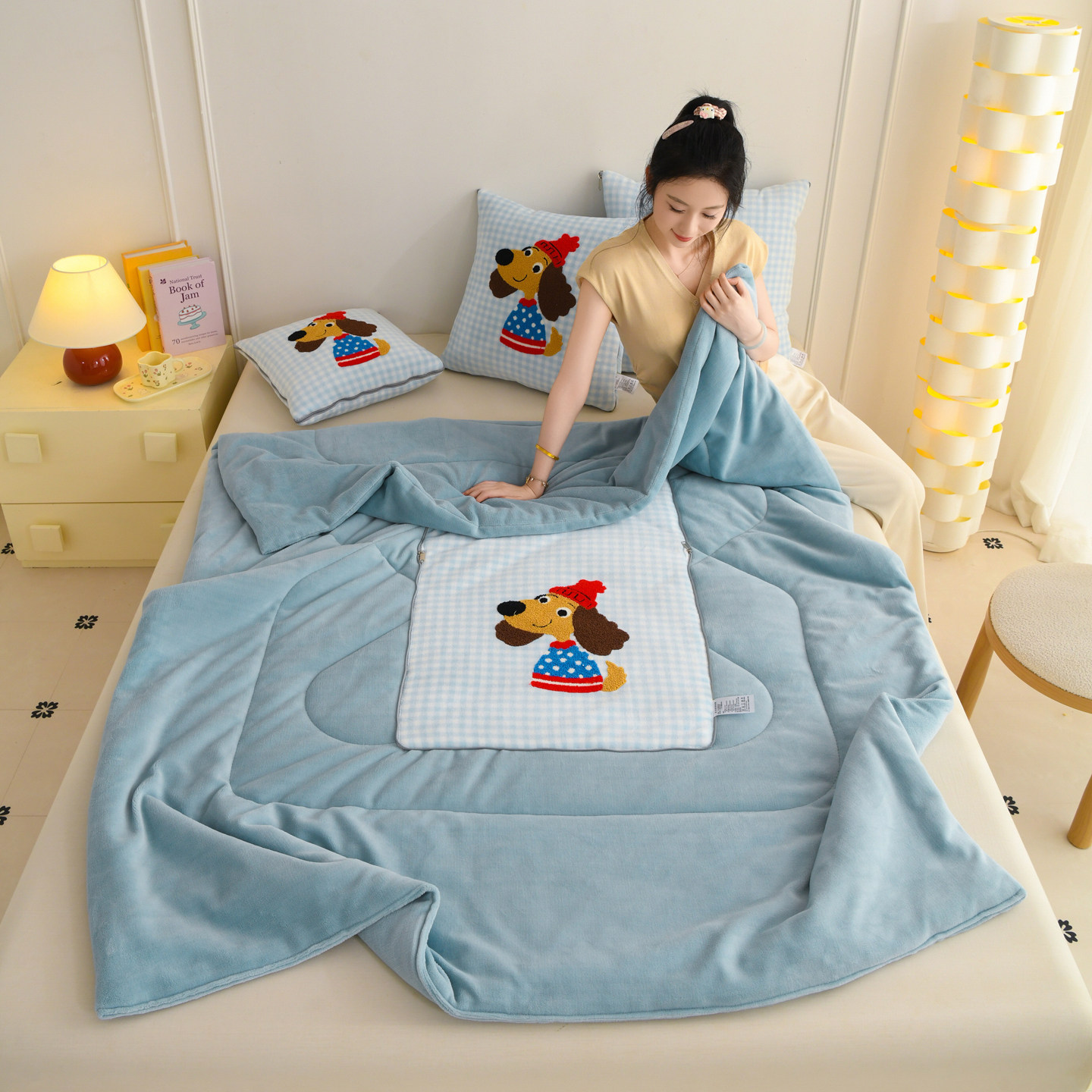 加厚牛奶绒车载靠垫两用午睡