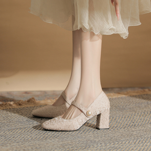 大码高跟鞋女2024新款方头粗跟加肥加宽女单鞋玛丽珍浅口气质百搭