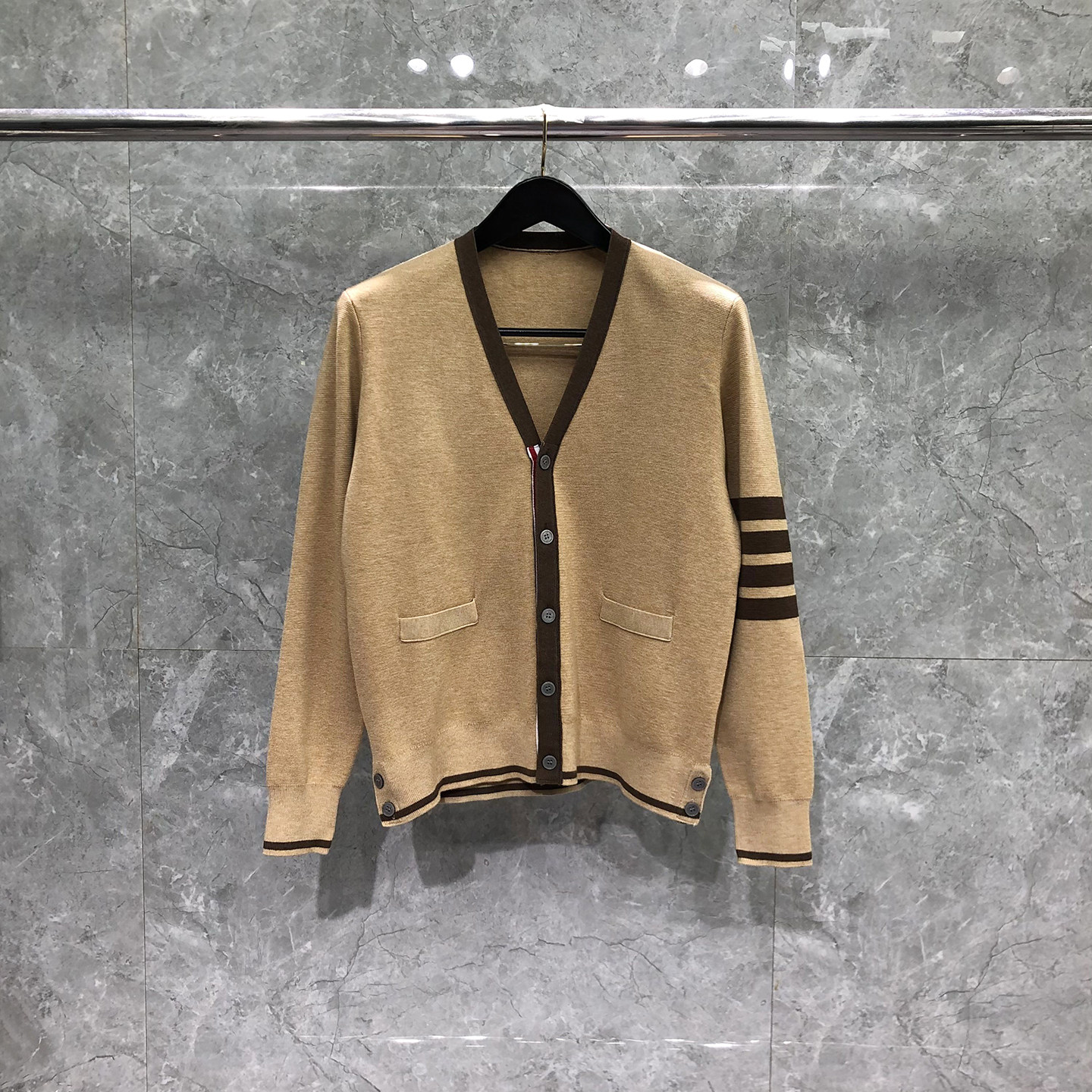 tb开衫针织衫外套女棕色休闲长袖V领撞色黑色色织四条杠毛衣春秋