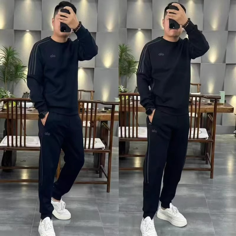 溪云男装服饰秋季新款圆领运动条纹套装时洋气高级感长袖宽松套装
