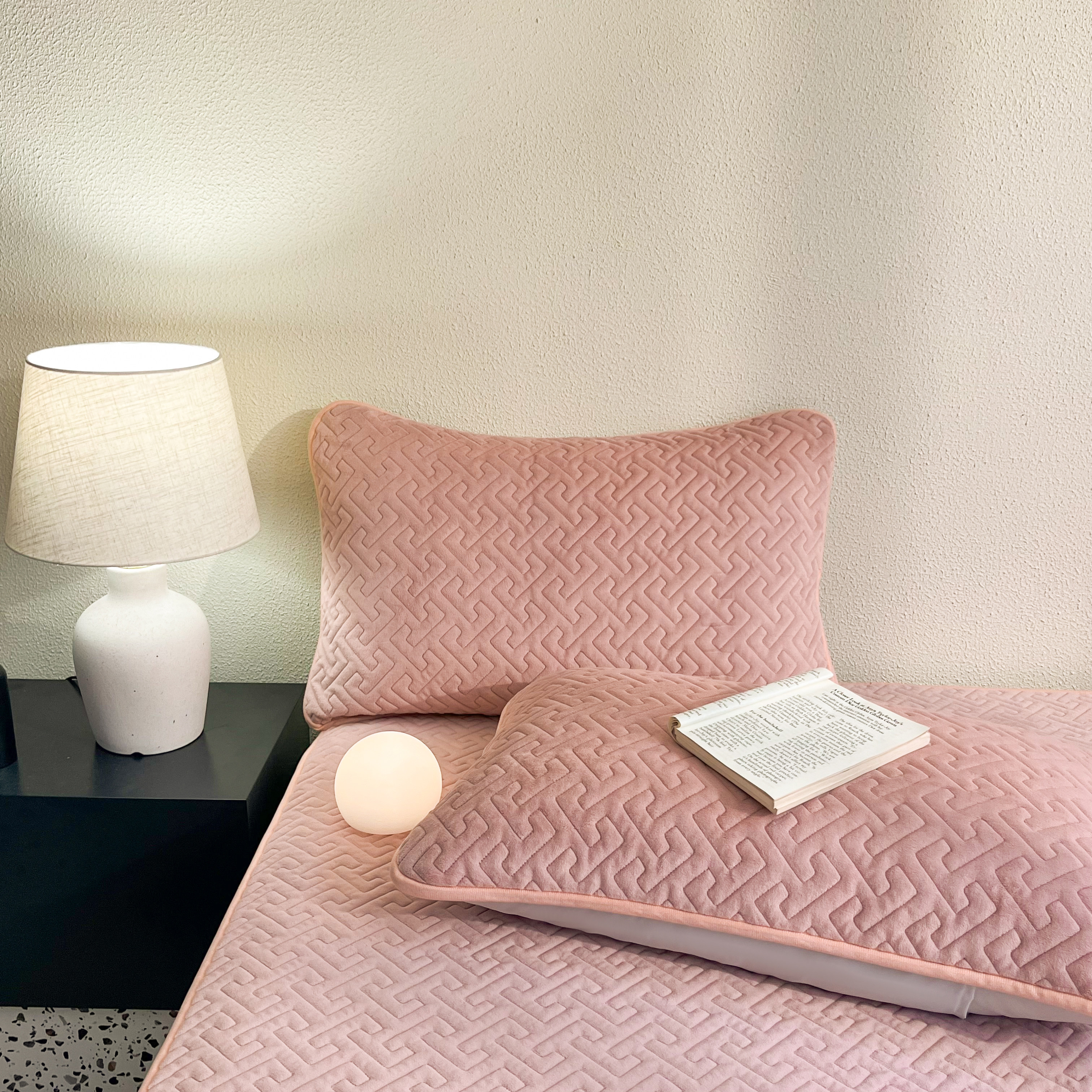 牛奶绒乳胶暖垫冬季加厚