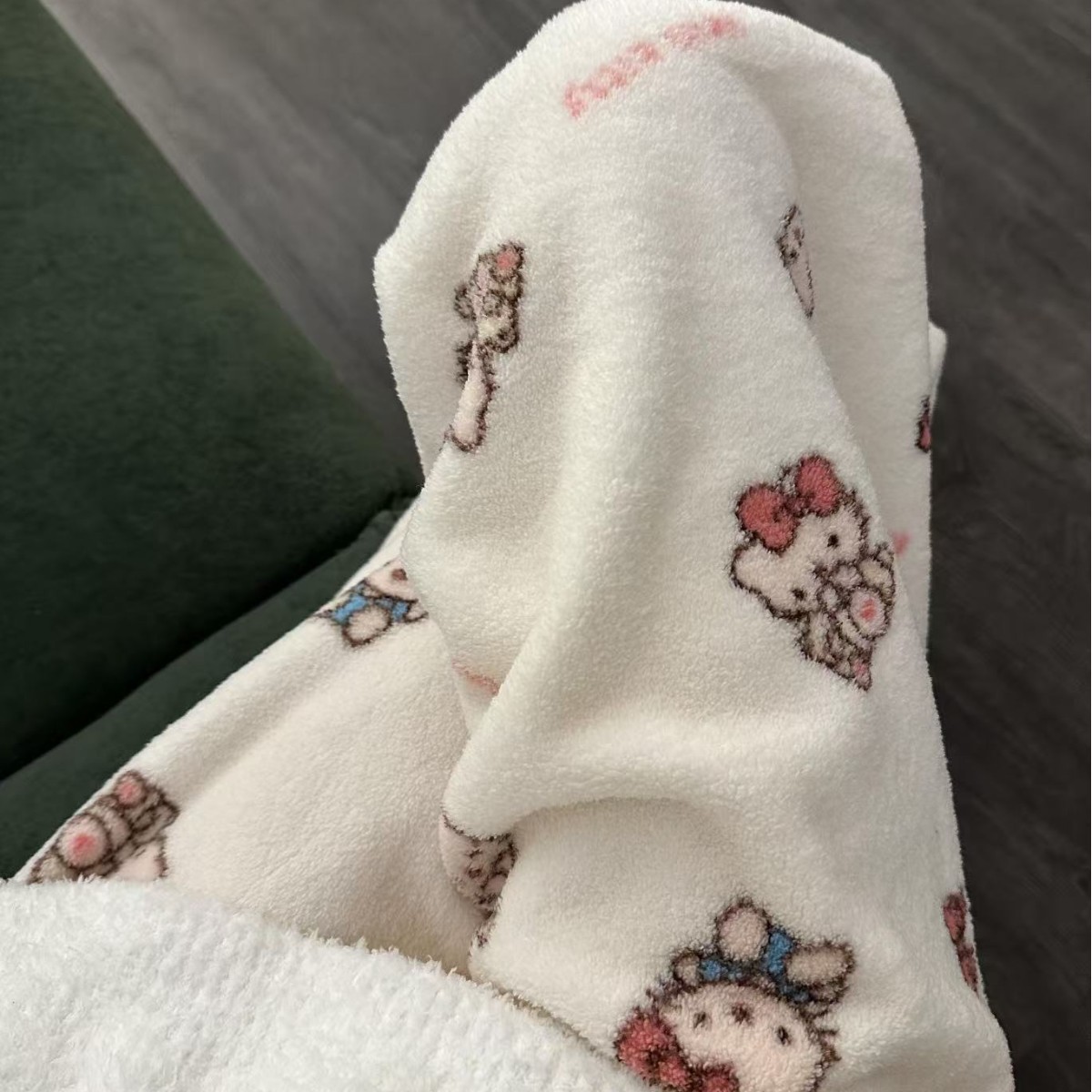 秋冬季白色可爱Kitty加绒宽口休闲睡裤百搭慵懒女可爱风可外穿