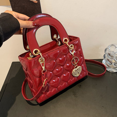 红色手提包日常可用新娘包