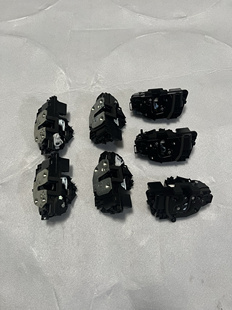 适用哪吒U V 车门锁块闭锁器门锁总成中控锁总成