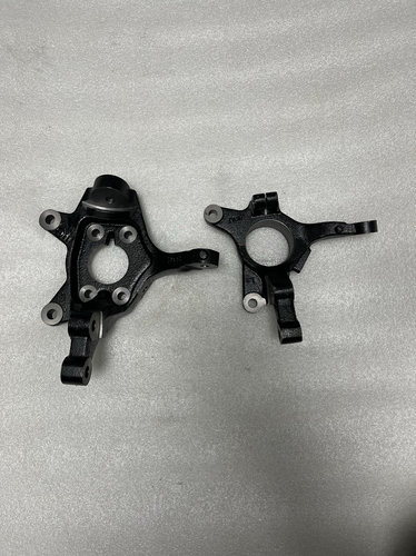 适用哪吒 U V 原装羊角转向节羊角转向臂全新正品
