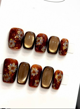 繁花入梦红色短款美甲高级感手工猫眼新款秋冬显白纯手工穿戴美甲