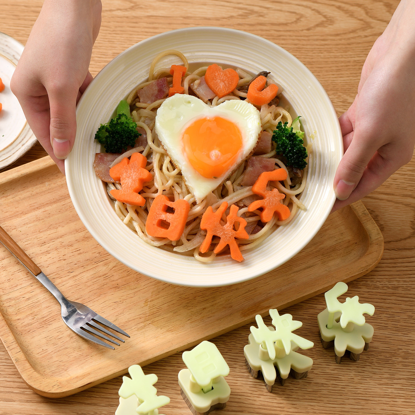 一体生日快乐胡萝卜模具刻字切字印字造型家用长寿面爱心煎蛋器,厨房/烹饪用具,烘焙模具,淘宝优惠券,粉丝福利购,淘宝优惠卷