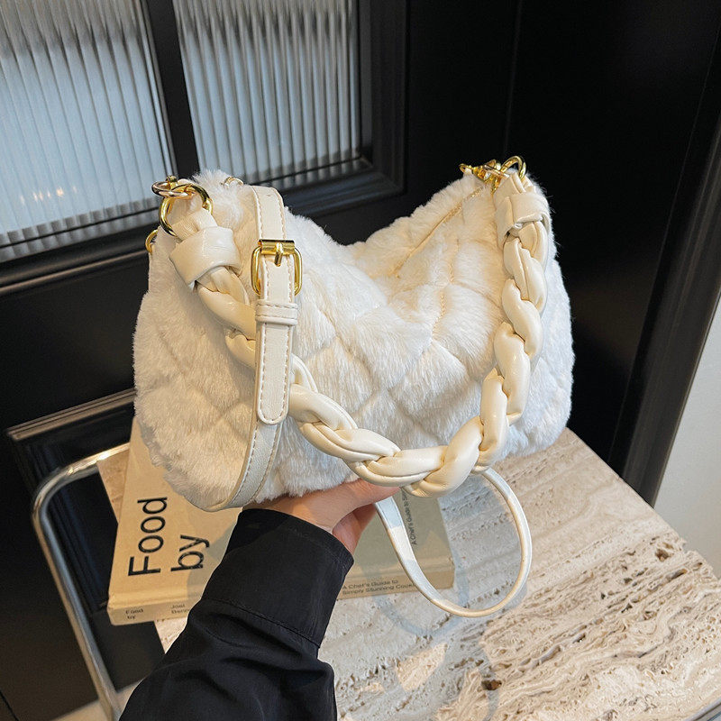 秋冬爆款毛绒绒手提包包女2025新款时尚菱格单肩斜挎毛毛包枕头包