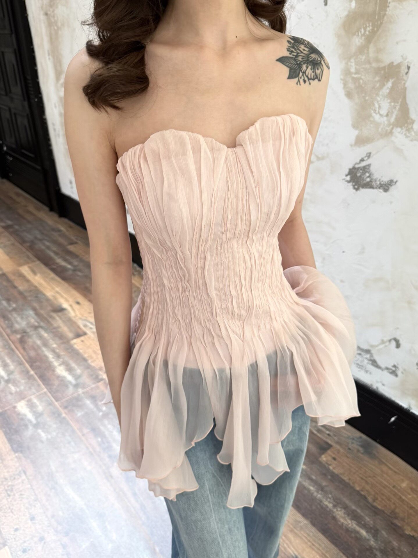 Nisha 线条设计收腰背心上衣不规则粉色抹胸上衣