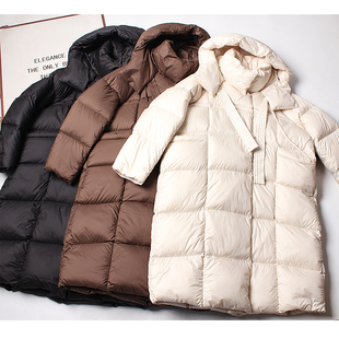 又轻又厚实！设计感云朵泡芙中长款羽绒服女2025冬季宽松连帽外套