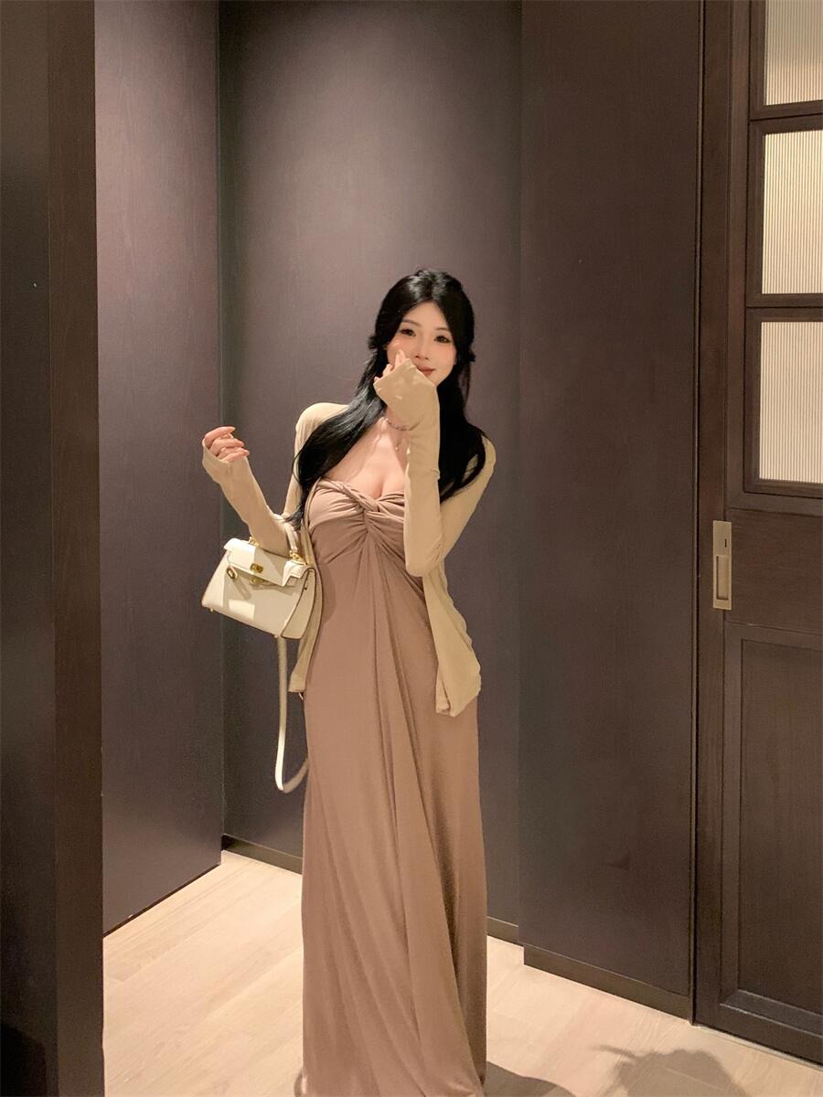 扭结无袖抹胸连衣裙外搭防晒开衫