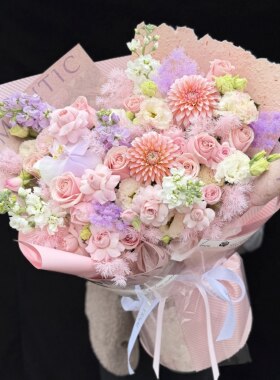 西安鲜花混搭花束送女友闺蜜妈妈