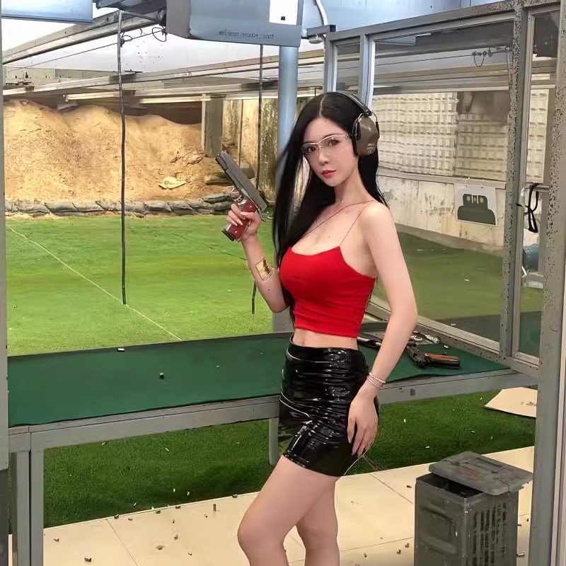 【清仓】【小腰精】设计感红色吊带背心女带胸垫美背抹胸性感上衣,女装/女士精品,背心吊带,淘宝优惠券,粉丝福利购,淘宝优惠卷