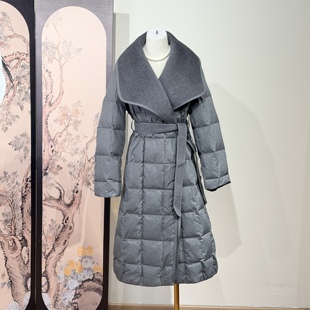 高端鹅绒服女2025冬装新款羊毛大翻领系带95白鹅绒羽绒服外套长款