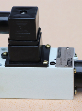 北京华德压力继电器HED4OA15B/50/100/350Z14L24SL220S压力开关