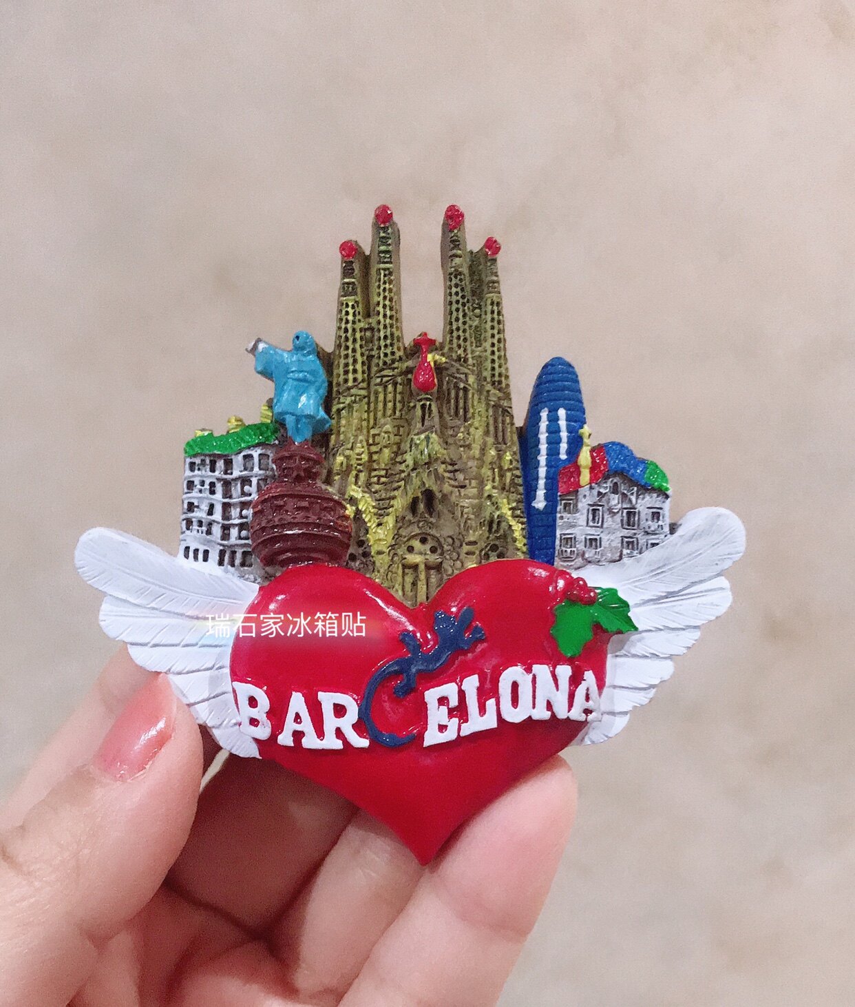 西班牙树脂冰箱贴动漫卡通磁力立体可爱装饰贴天使翅膀爱心