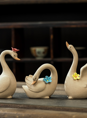 手工陶瓷天鹅摆件家居装饰品创意花饰工艺品客厅桌面装饰结婚送礼