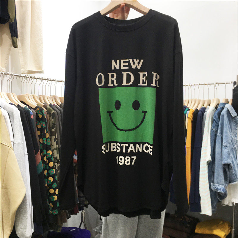 BOBO1972圆领长袖笑脸印花T恤女