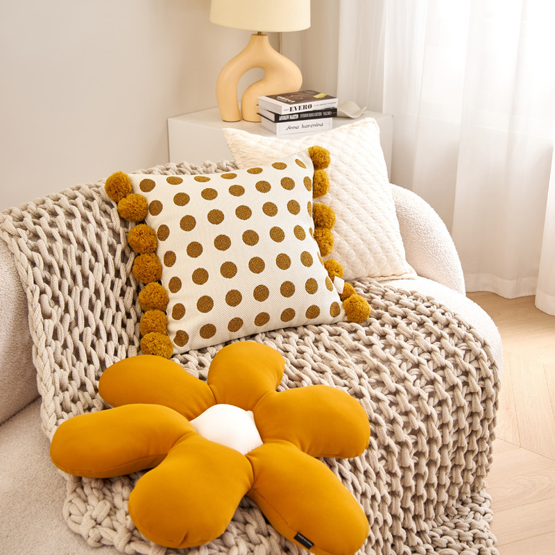 可爱抱枕沙发客厅向日葵朵阳台飘窗靠背车用坐垫菊花流苏腰靠枕套