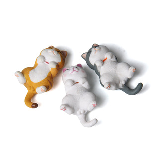 握爪睡觉小猫咪三只可爱少女心摆件公仔桌面治愈系玩偶瞌睡猫躺姿