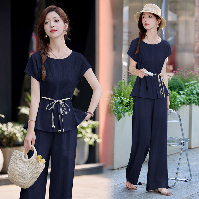 2026年夏季时尚休闲套装女新款百搭宽松遮肉显瘦气质通勤两件套潮